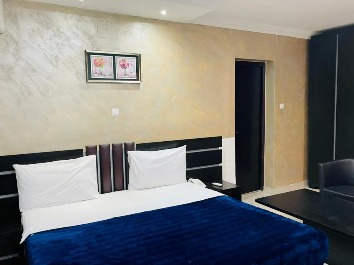 Class Hotel Brazzaville Exterior photo